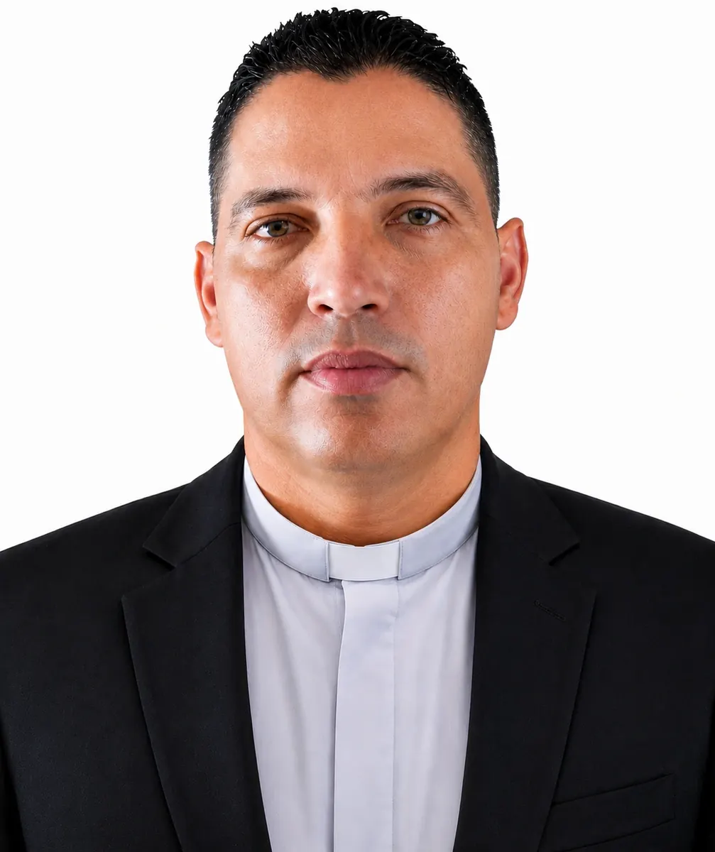 Padre Mario Alberto Salazar Ortíz, Presbítero de la ICAC en Barranquilla